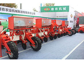 德農農機2BYF-2型種植施肥機械 高效農作的得力助手